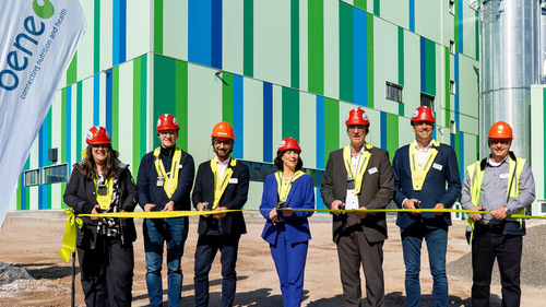 Inauguration Pulse Processing Plant Offstein from left to right: Nicole Eicher (Mayor of Obrigheim), Johannes Steiniger (Member of the German Bundestag), Olivier Roques (CEO of BENEO GmbH), Daniela Schmitt (Minister of Economic Affairs of Rhineland-Palatinate), Dr Niels Pörksen (CEO of the Südzucker Group), Niels E. Hower (Member of the Executive Board of BENEO GmbH) and Dirk Dinger (Chairman of the Works Council of the Obrigheim plant).
The site in Germany processes local pulses into high-quality food and feed ingredients.