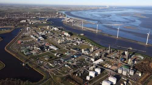 Chemical cluster Delfzijl with the Eemshaven location just below the horizon, Image Groningen Sea Ports